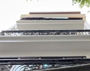 Nhà đẹp phố Đội Cấn, Ba Đình. 36m2, 6 tầng ,Thang Máy, MT 4.6M , 7.9 TỶ.